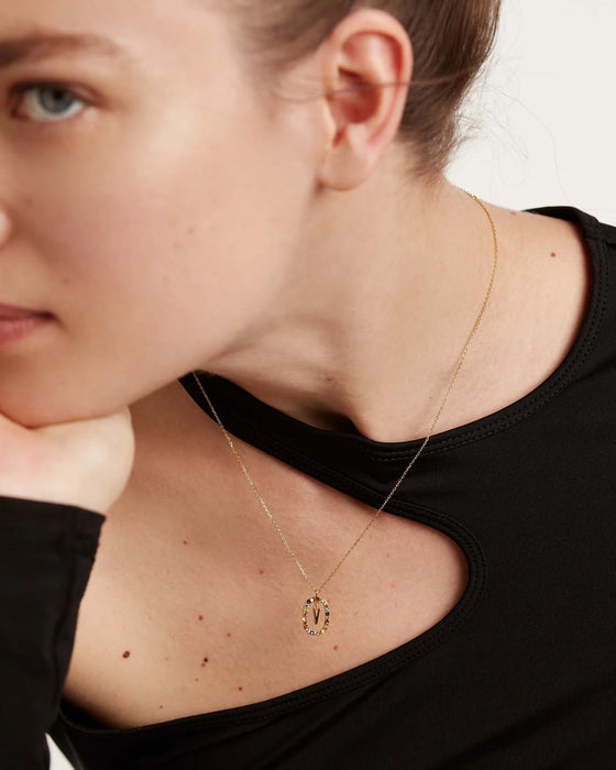 Letter V Necklace (Balance)